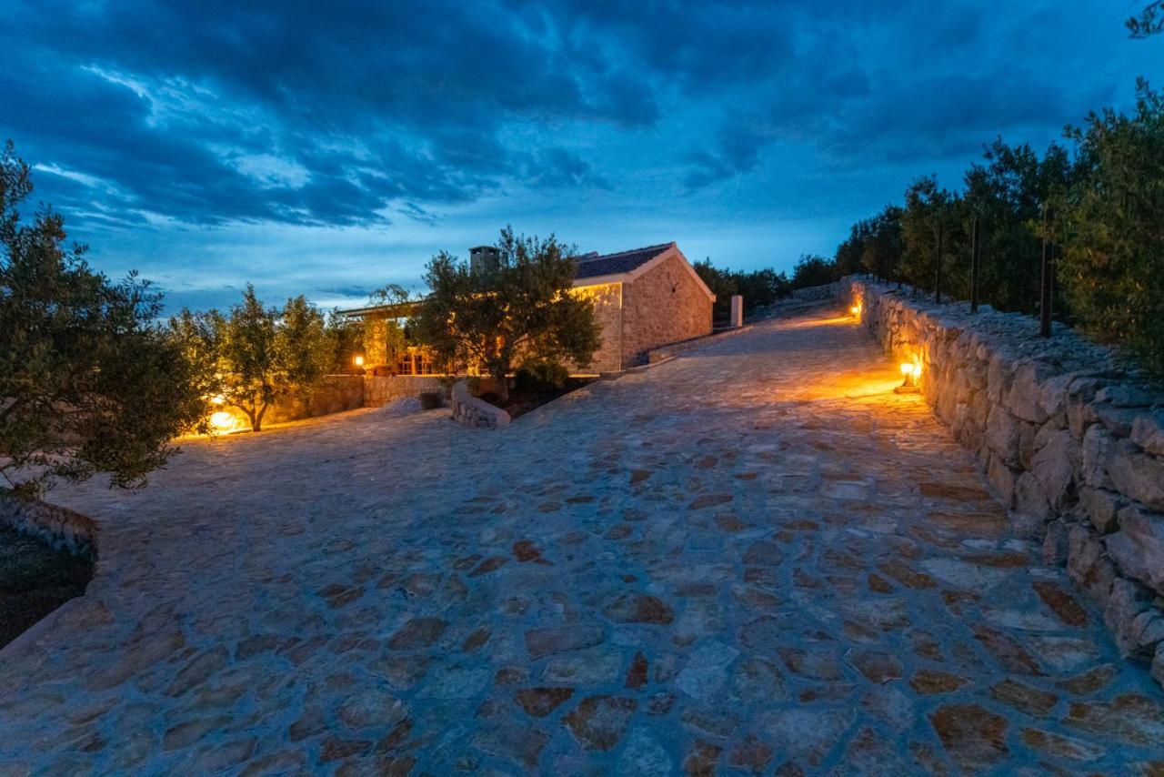 Holiday Home Svemir Drage Dış mekan fotoğraf