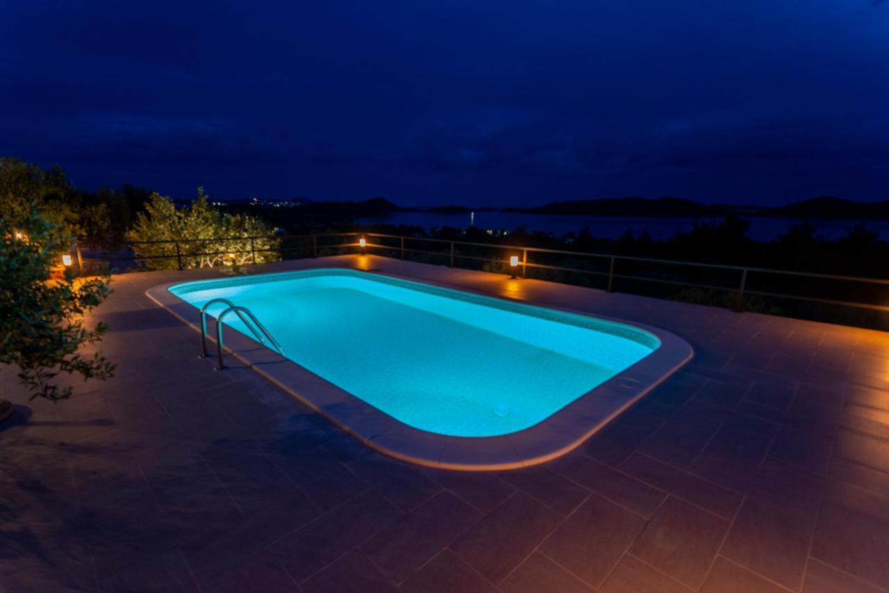 Holiday Home Svemir Drage Dış mekan fotoğraf