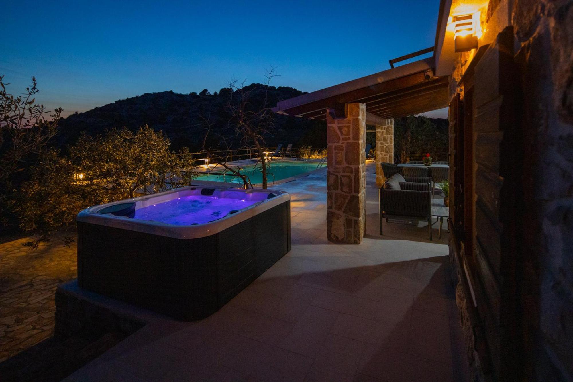 Holiday Home Svemir Drage Dış mekan fotoğraf