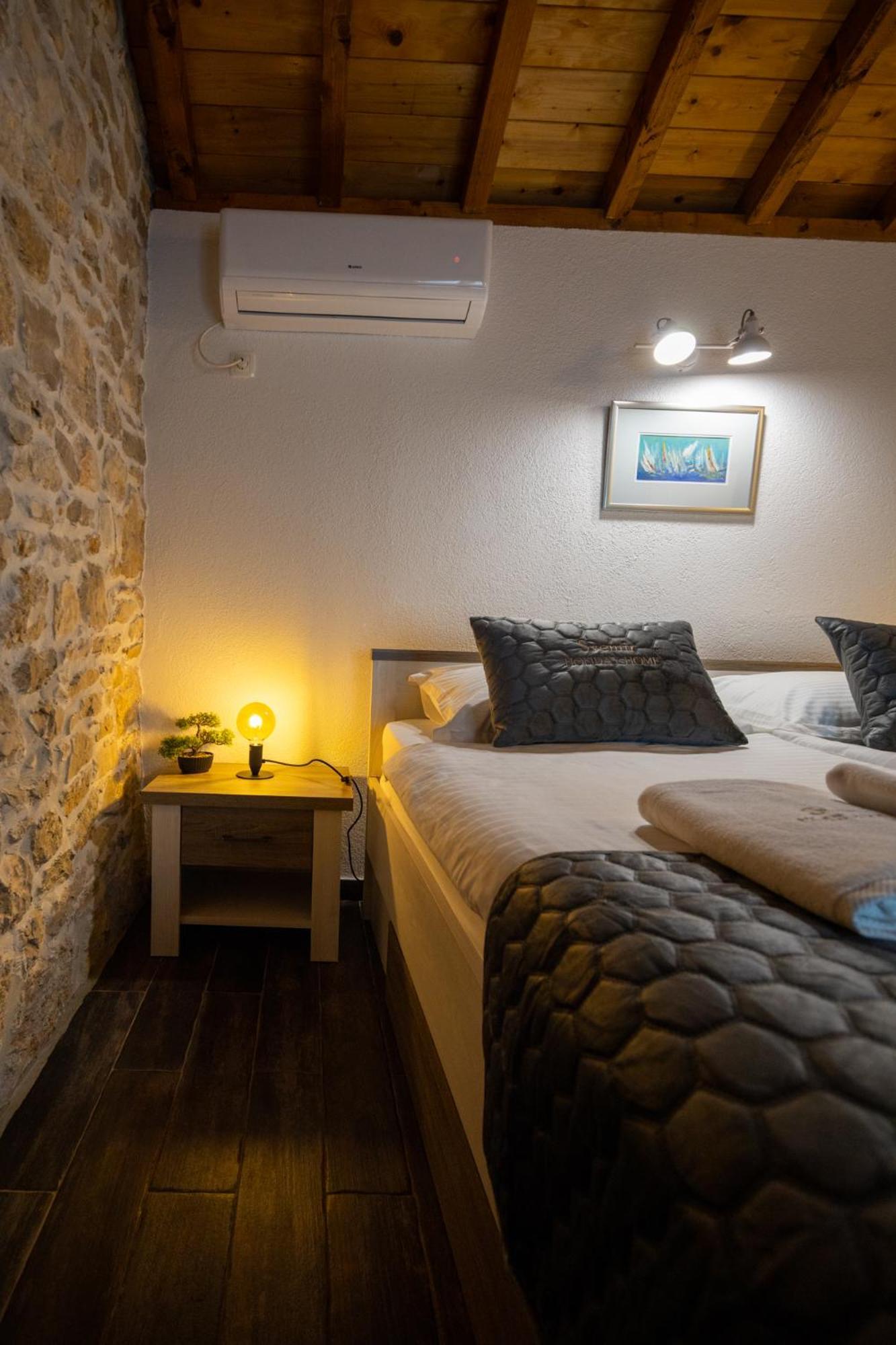 Holiday Home Svemir Drage Dış mekan fotoğraf