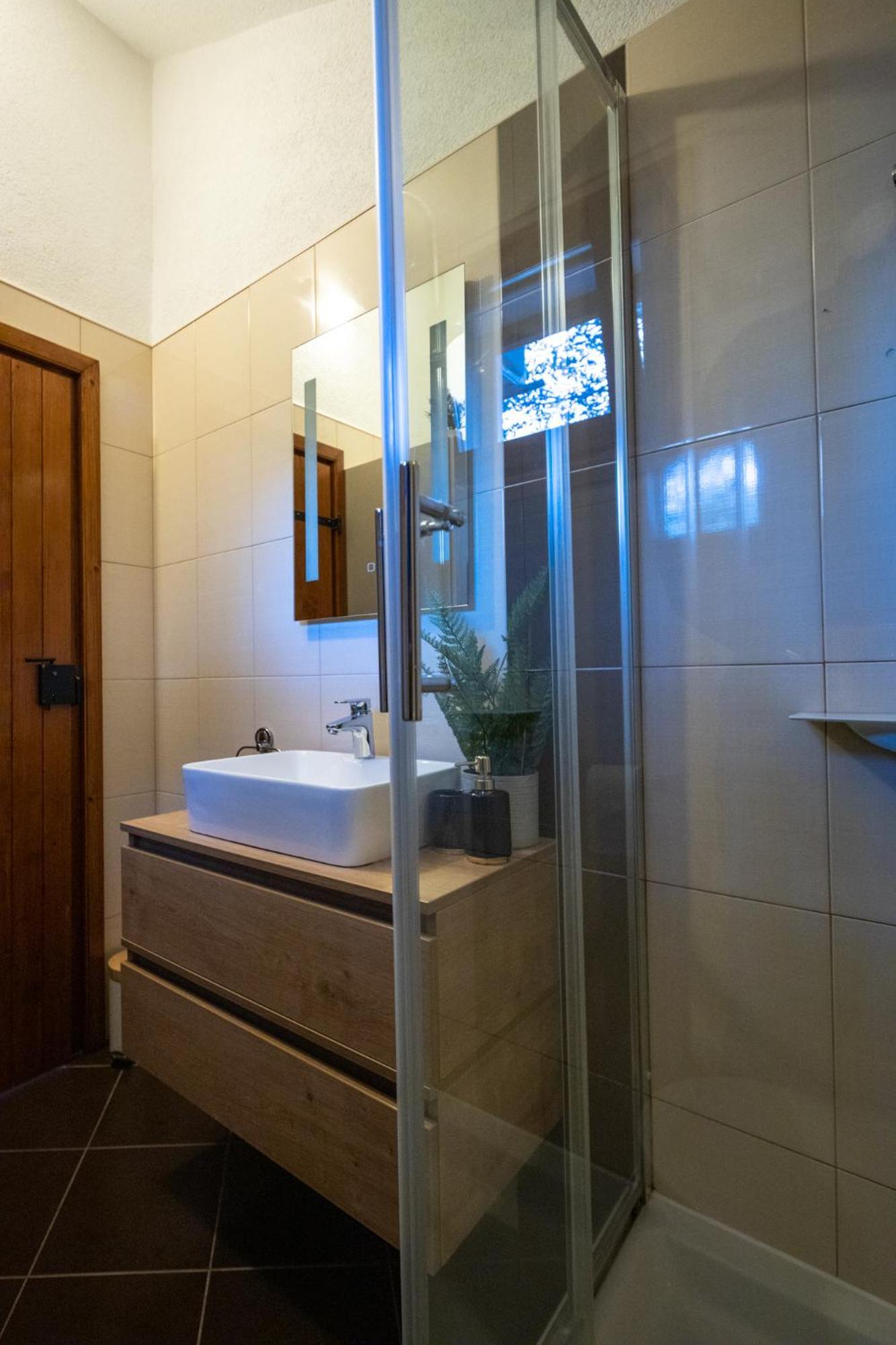 Holiday Home Svemir Drage Dış mekan fotoğraf